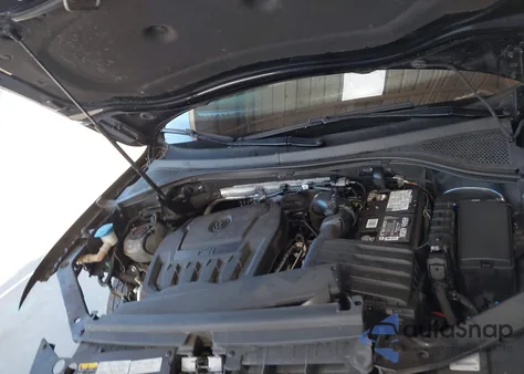 2022 Volkswagen Tiguan 2.0T Se R-Line Black z USA, uszkodzony, nr VIN 3VV8B7AX8NM061054